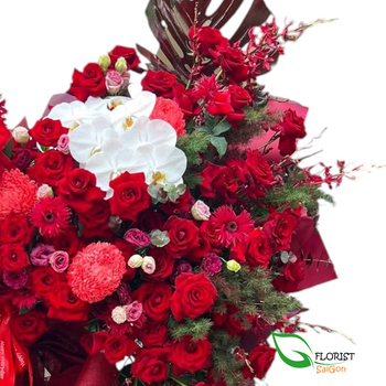 Order elegant grand opening flower stand in Ho Chi Minh city